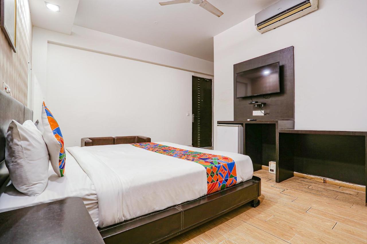 Fabhotel Premium Nest Gurgaon Exterior photo